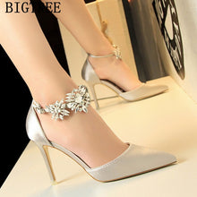 Load image into Gallery viewer, mary jane shoes sandals